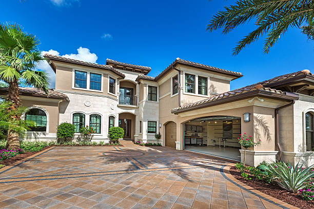 Best Driveway Pavers Cost  in Valrico, FL